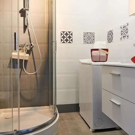 Διαμέρισμα Easy Rent - Paganiniego 21, 24h Check-in